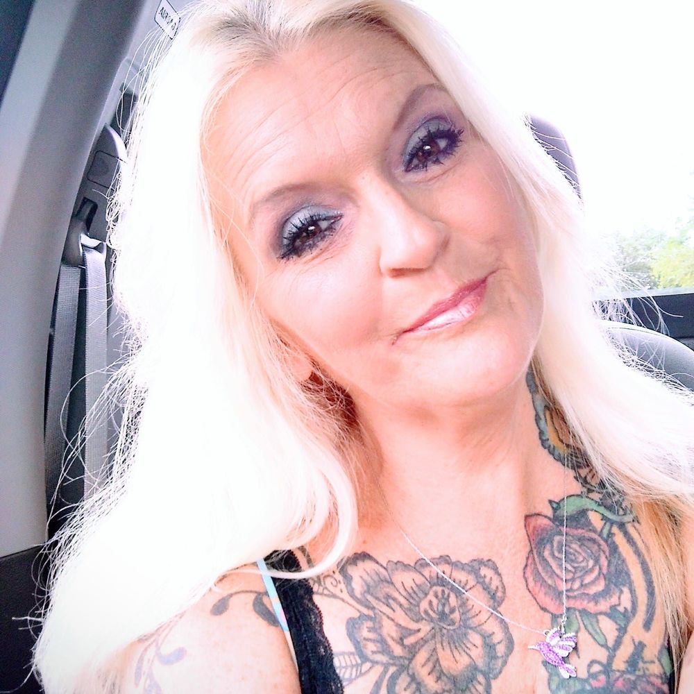 Meet your Posher, Sabrina